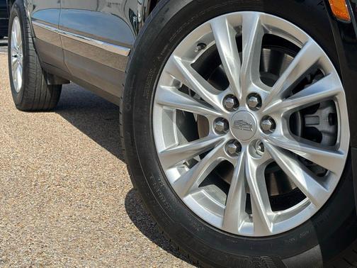 2024 Cadillac XT5 Luxury