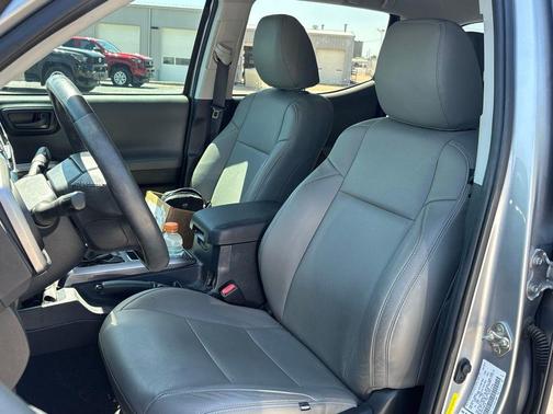 Silver Sky Metallic 2018 Toyota Tacoma SR5