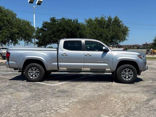 Silver Sky Metallic 2018 Toyota Tacoma SR5