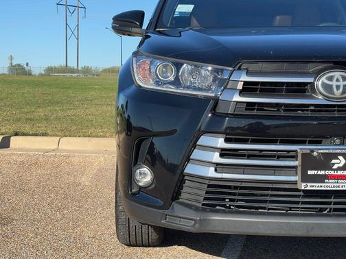 2019 Toyota Highlander Limited Platinum