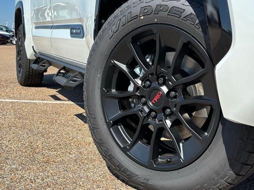 2026 Toyota Tundra Hybrid Platinum