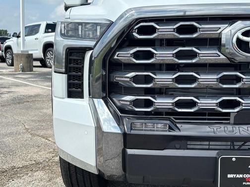 2025 Toyota Tundra Platinum