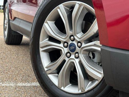 2019 Ford Edge Titanium