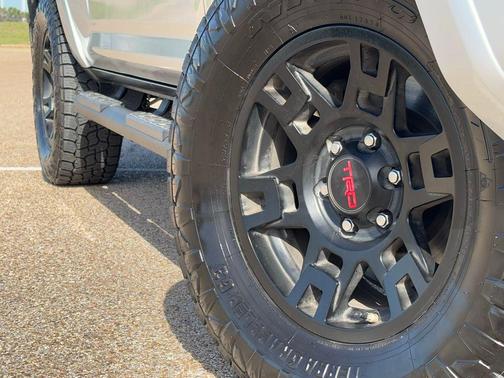 Classic Silver Metallic 2021 Toyota 4Runner SR5 Premium