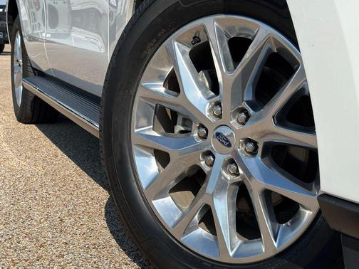 STAR WHITE MET TRI-COAT 2021 Ford Expedition XLT