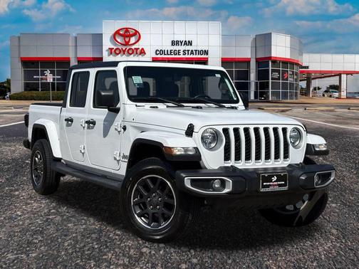 2022 Jeep Gladiator Overland