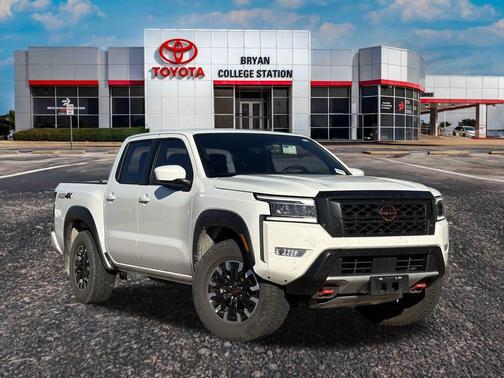 2024 Nissan Frontier PRO-4X