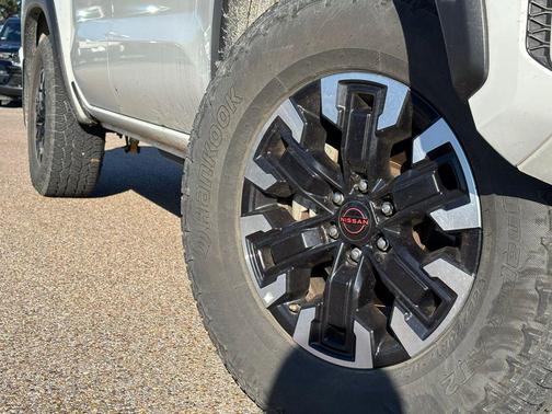 2024 Nissan Frontier PRO-4X