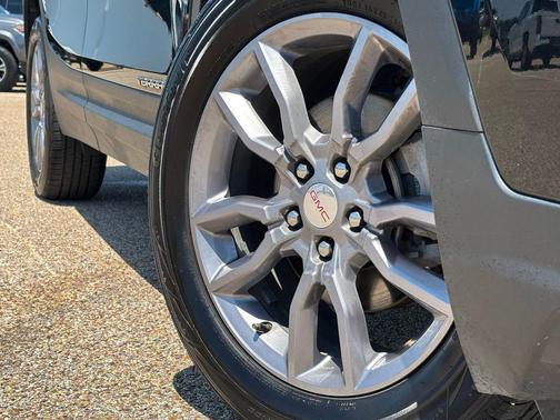 Ebony Twilight Metallic 2024 GMC Terrain SLT