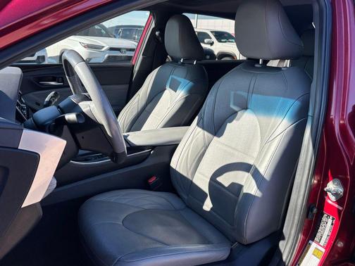 2020 Toyota Avalon Hybrid Limited