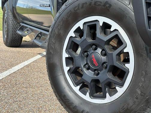 2024 Toyota Tacoma TRD Off Road