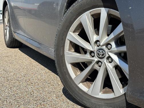 Predawn Gray Mica 2022 Toyota Camry LE