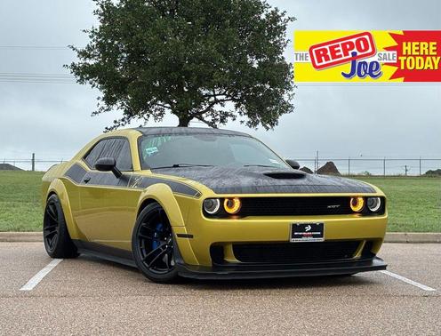 Gold Rush 2021 Dodge Challenger R/T Scat Pack Widebody