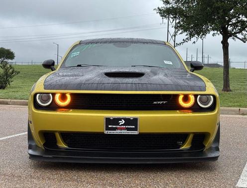 Gold Rush 2021 Dodge Challenger R/T Scat Pack Widebody