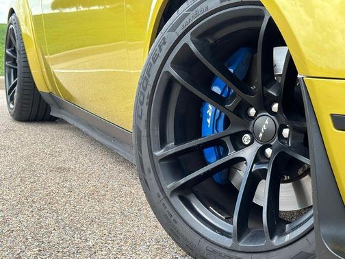 Gold Rush 2021 Dodge Challenger R/T Scat Pack Widebody