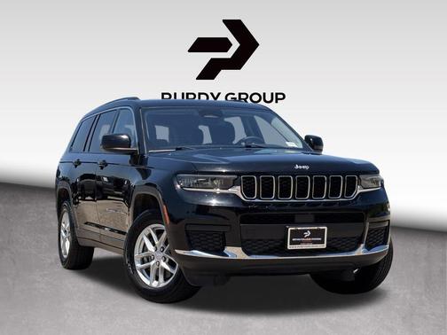 Diamond Black Crystal Pearlcoat 2023 Jeep Grand Cherokee L Laredo