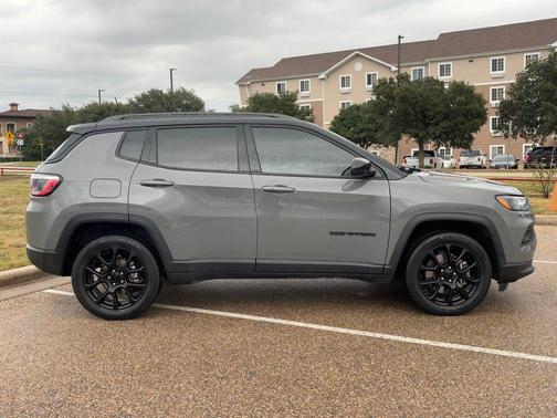 2023 Jeep Compass Latitude