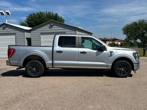 Iconic Silver Metallic 2023 Ford F-150 XLT