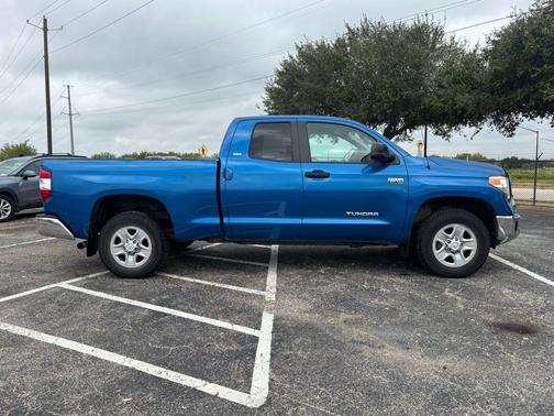 2016 Toyota Tundra SR5