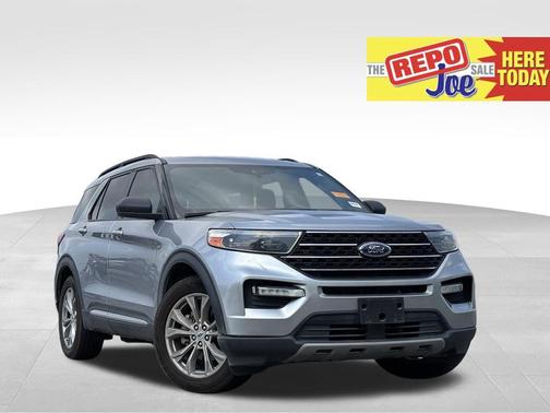 Iconic Silver Metallic 2020 Ford Explorer XLT