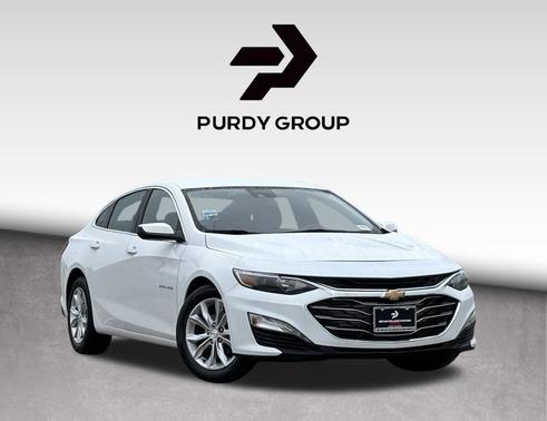 Summit White 2025 Chevrolet Malibu FWD 1LT