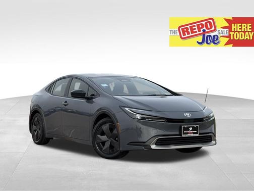 2025 Toyota Prius Plug-In Hybrid SE