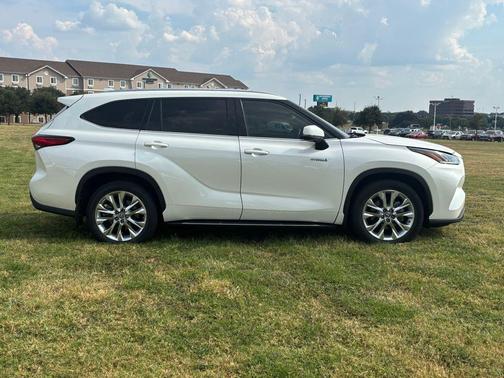 2021 Toyota Highlander Hybrid Limited