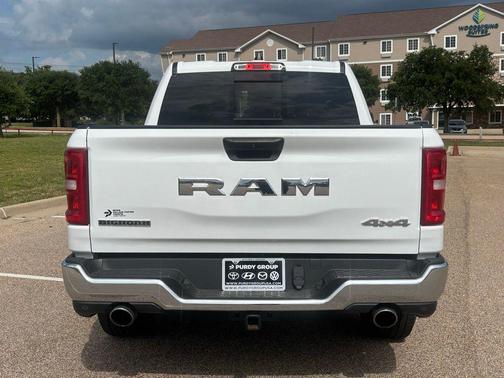 Bright White Clearcoat 2025 RAM 1500 Big Horn/Lone Star
