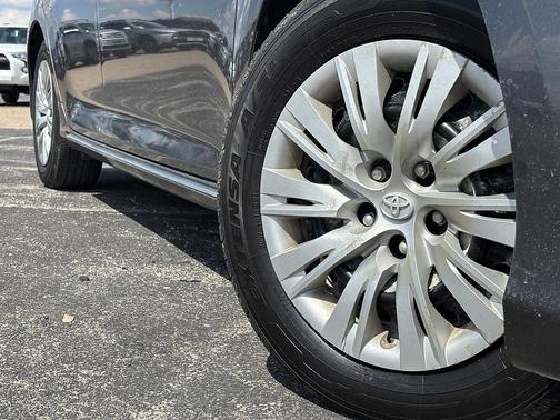 Magnetic Gray Metallic 2014 Toyota Camry LE