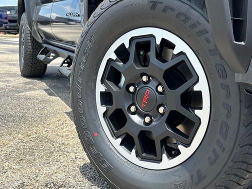 2025 Toyota Tacoma TRD Off Road
