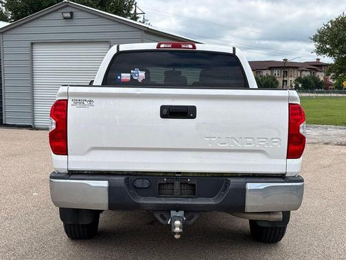 Super White 2016 Toyota Tundra SR5