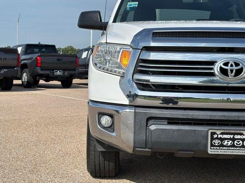 Super White 2016 Toyota Tundra SR5