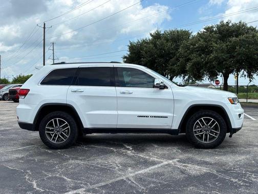 Bright White Clearcoat 2021 Jeep Grand Cherokee Limited