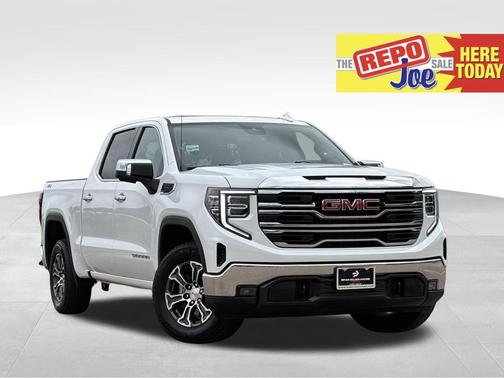 Summit White 2025 GMC Sierra 1500 SLT