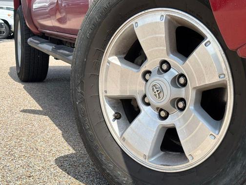 Barcelona Red Metallic 2015 Toyota Tacoma PreRunner