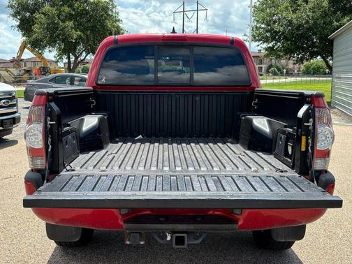Barcelona Red Metallic 2015 Toyota Tacoma PreRunner
