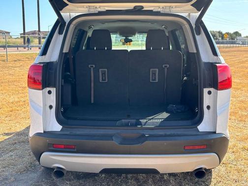 2018 GMC Acadia SLE-2