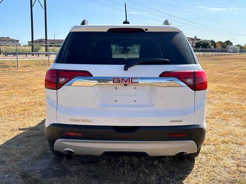 2018 GMC Acadia SLE-2