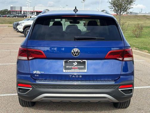 2024 Volkswagen Taos 1.5T SE