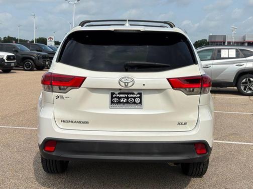 Blizzard Pearl 2018 Toyota Highlander XLE