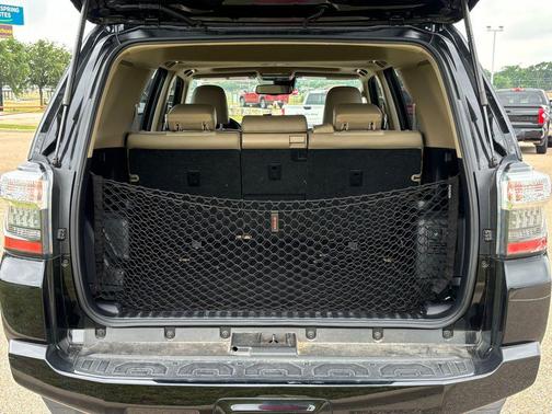 Midnight Black Metallic 2021 Toyota 4Runner SR5 Premium