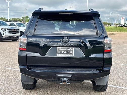 Midnight Black Metallic 2021 Toyota 4Runner SR5 Premium