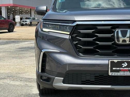 2023 Honda Pilot AWD EX-L 8 Passenger