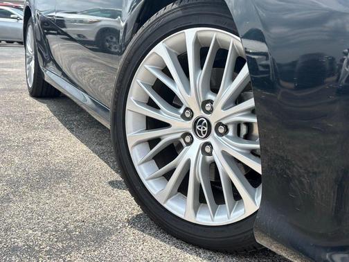2019 Toyota Camry XLE