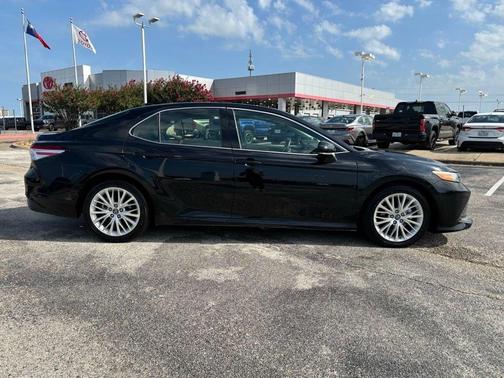 2019 Toyota Camry XLE