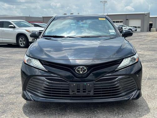 2019 Toyota Camry XLE