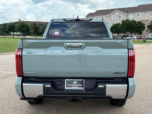 2025 Toyota Tundra Hybrid 1794 Edition