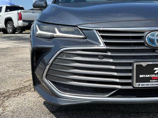 2020 Toyota Avalon Hybrid Limited