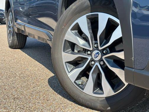 2024 Subaru Outback Touring