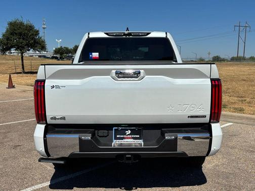 2026 Toyota Tundra Hybrid 1794 Edition